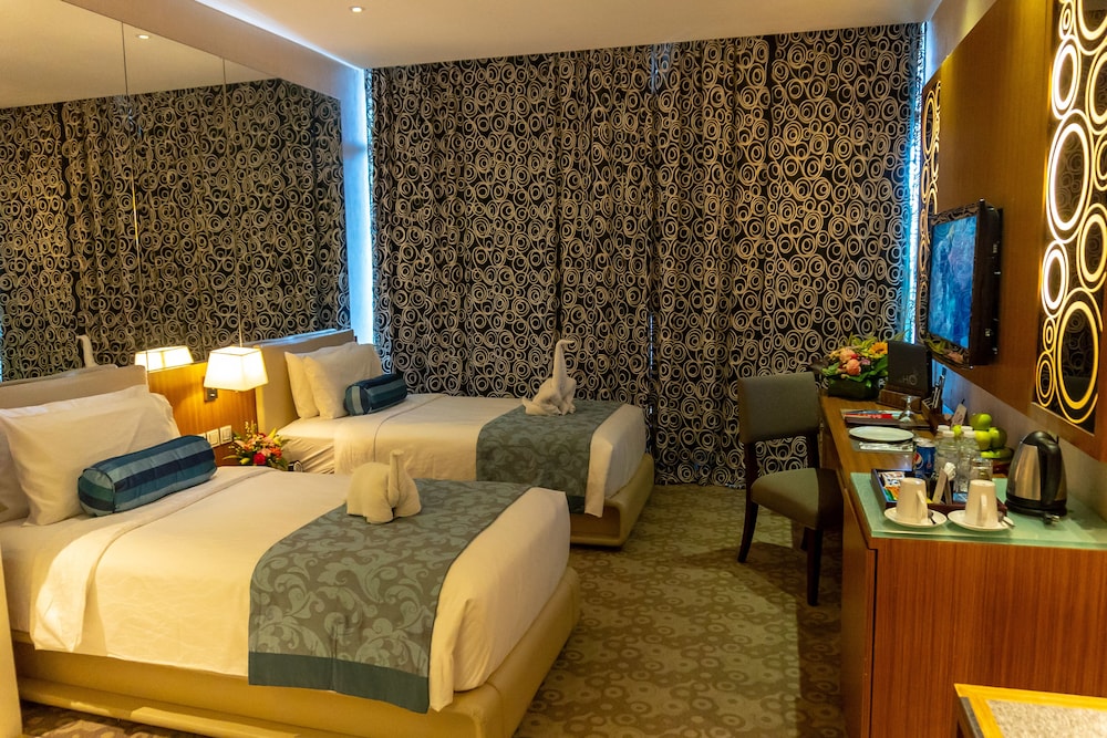 Standard Room, 2 Twin Beds, Park View - Photo 12