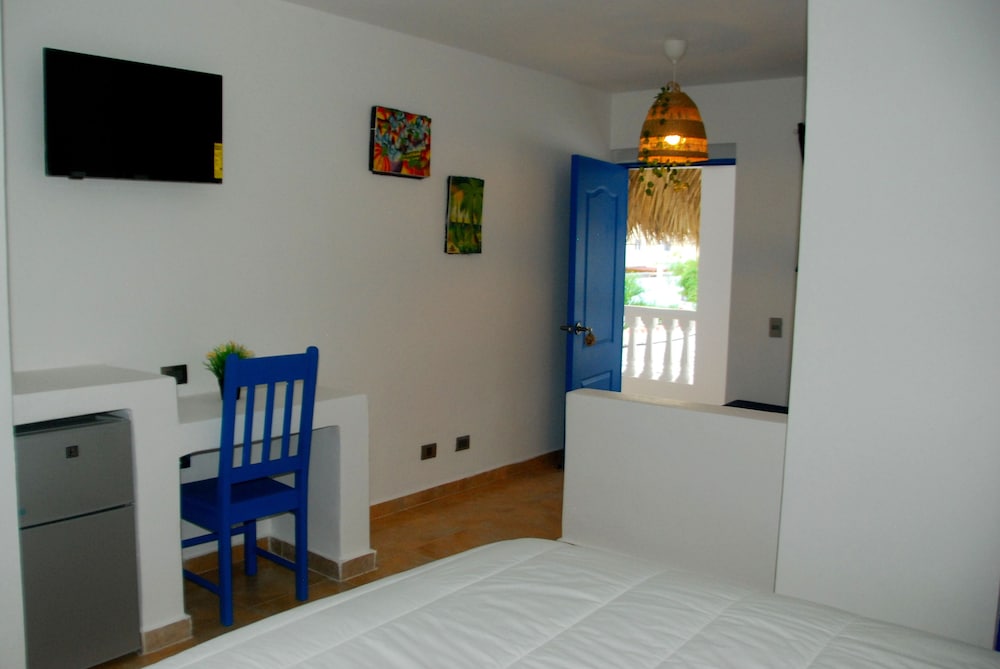 Standard Room, 1 Double Bed with Sofa bed, Courtyard View photo 3