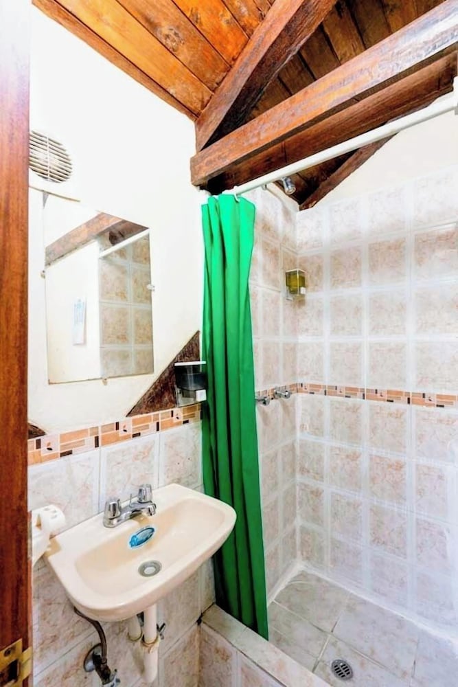 Economy Quadruple Room, 1 Bedroom, Balcony, Park View photo 3