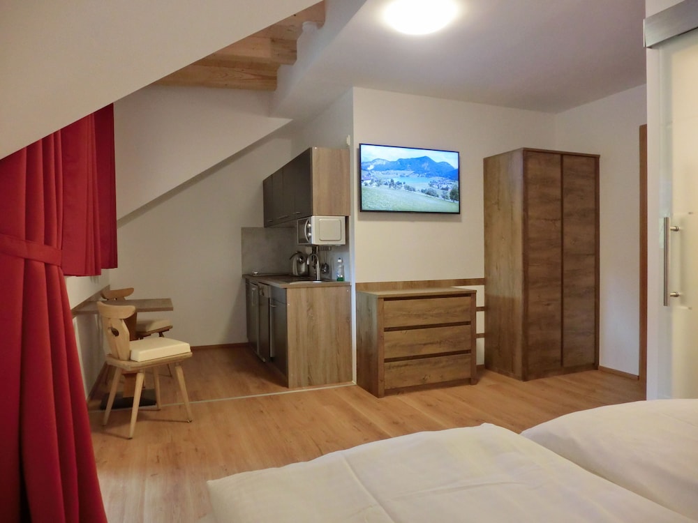 Standard Apartment, 1 Bedroom, Lake View photo 3