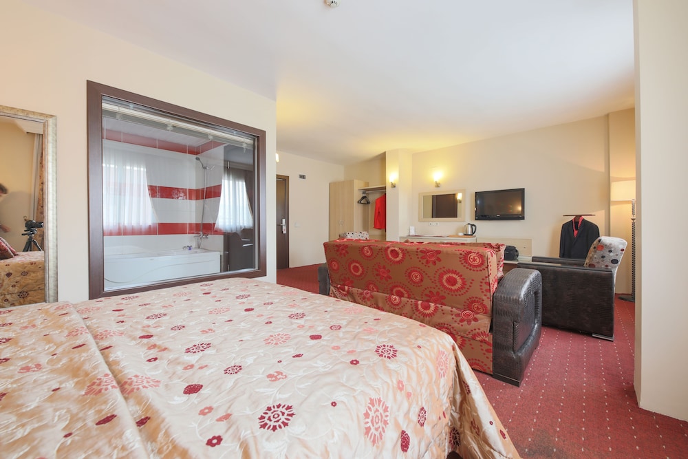 Suite photo 1