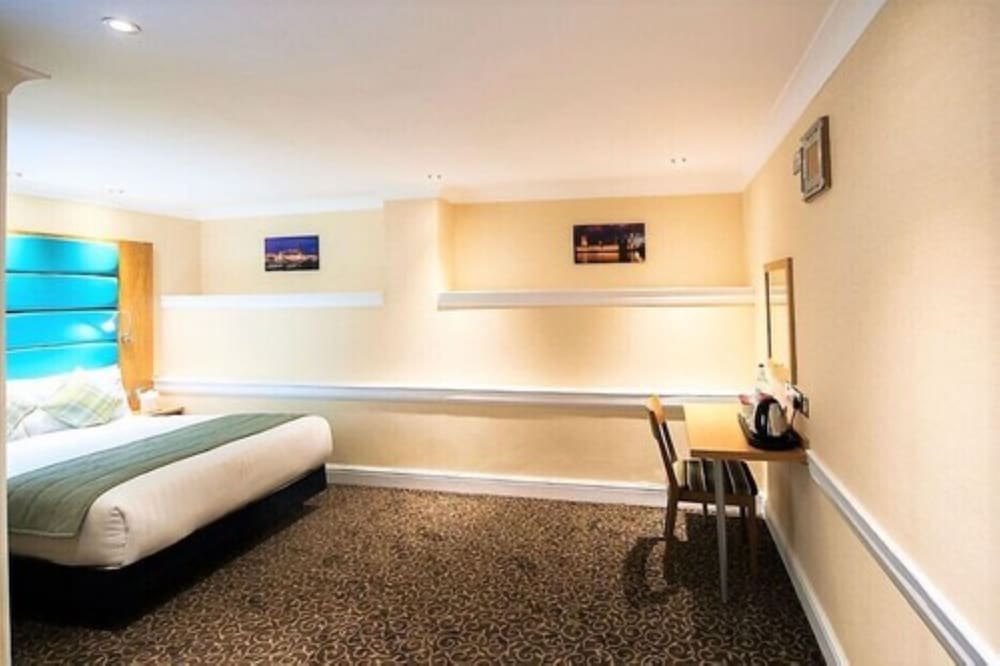 Quadruple Room, 2 Bedrooms photo 2