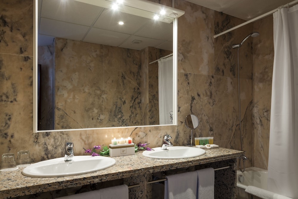 Junior Suite - Photo 6
