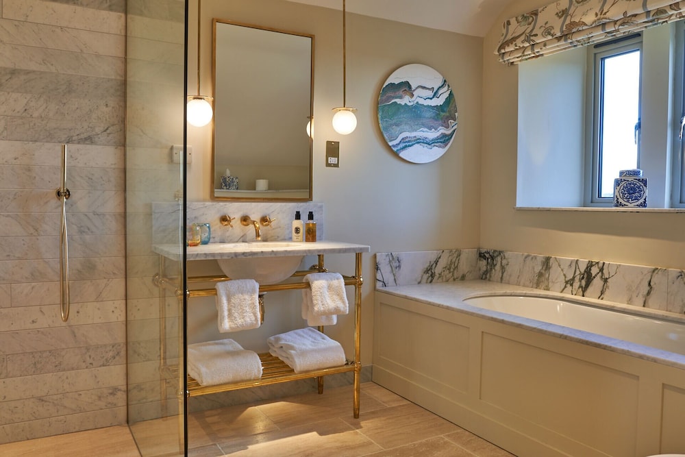 Mews Junior Suite - Photo 7