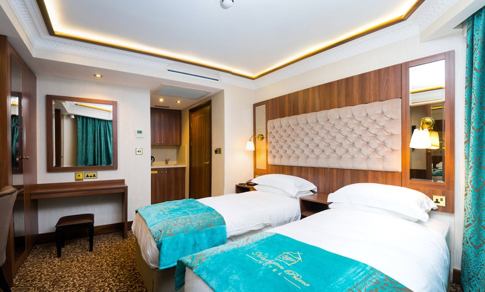 Luxury Double or Twin Room photo 1