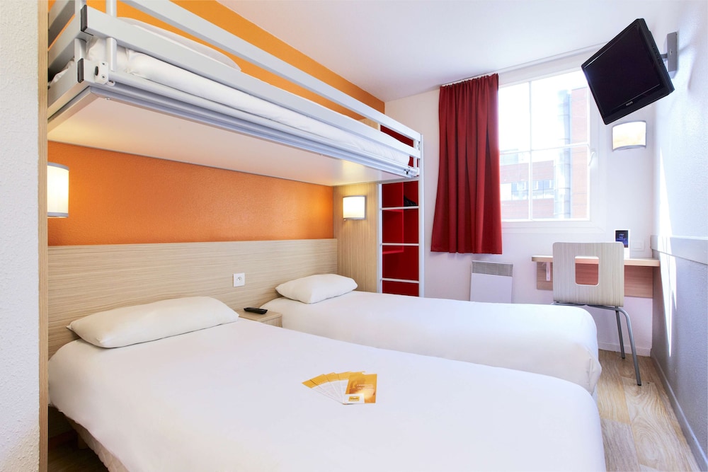 Superior Room, Multiple Beds - Photo 9