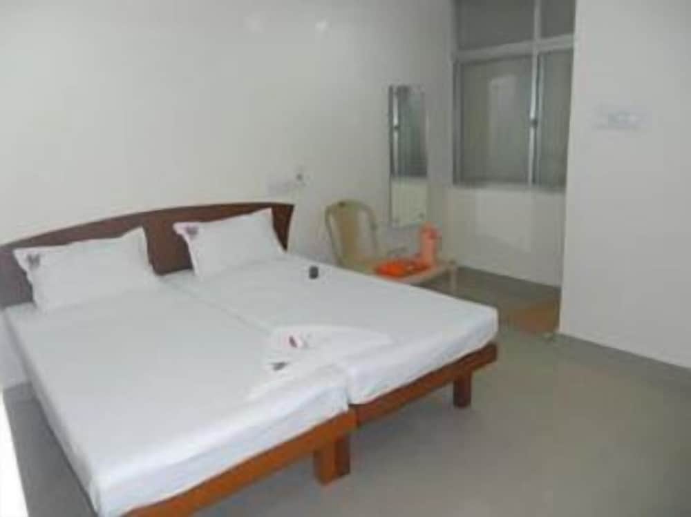 Executive Room ( A/C )