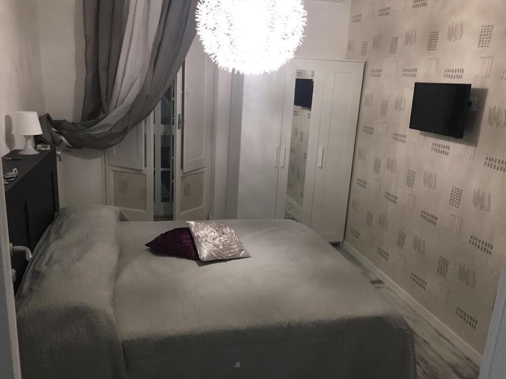 Romantic Room, Jetted Tub photo 2