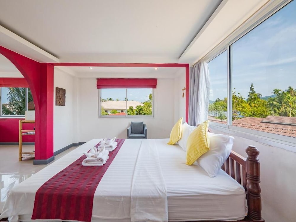 Apartment, 1 King Bed with Sofa bed, Partial Sea View