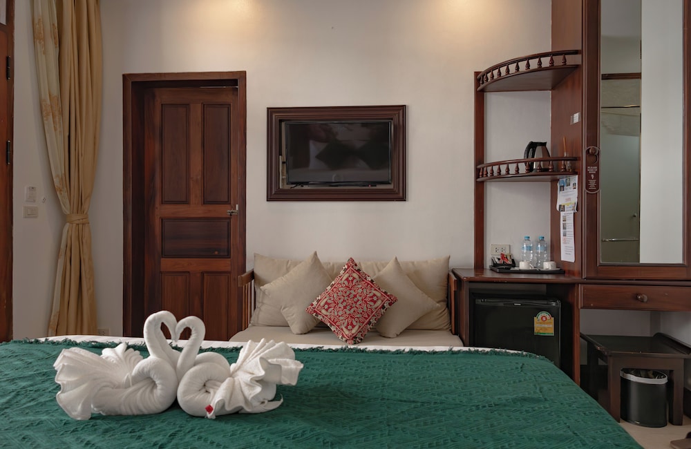 Deluxe Double Room, 1 Queen Bed, Non Smoking photo 3