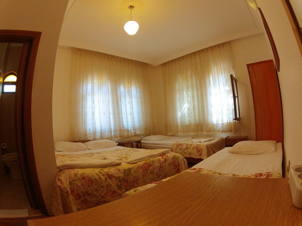 Quadruple Room, Private Bathroom photo 1