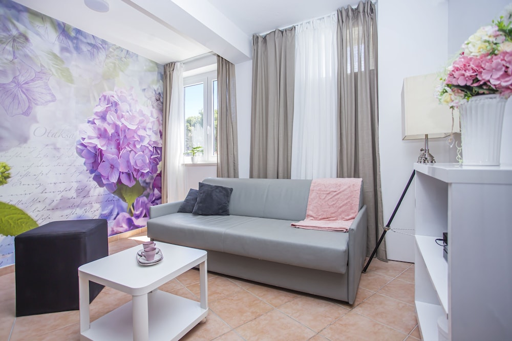 Apartment, Sea View