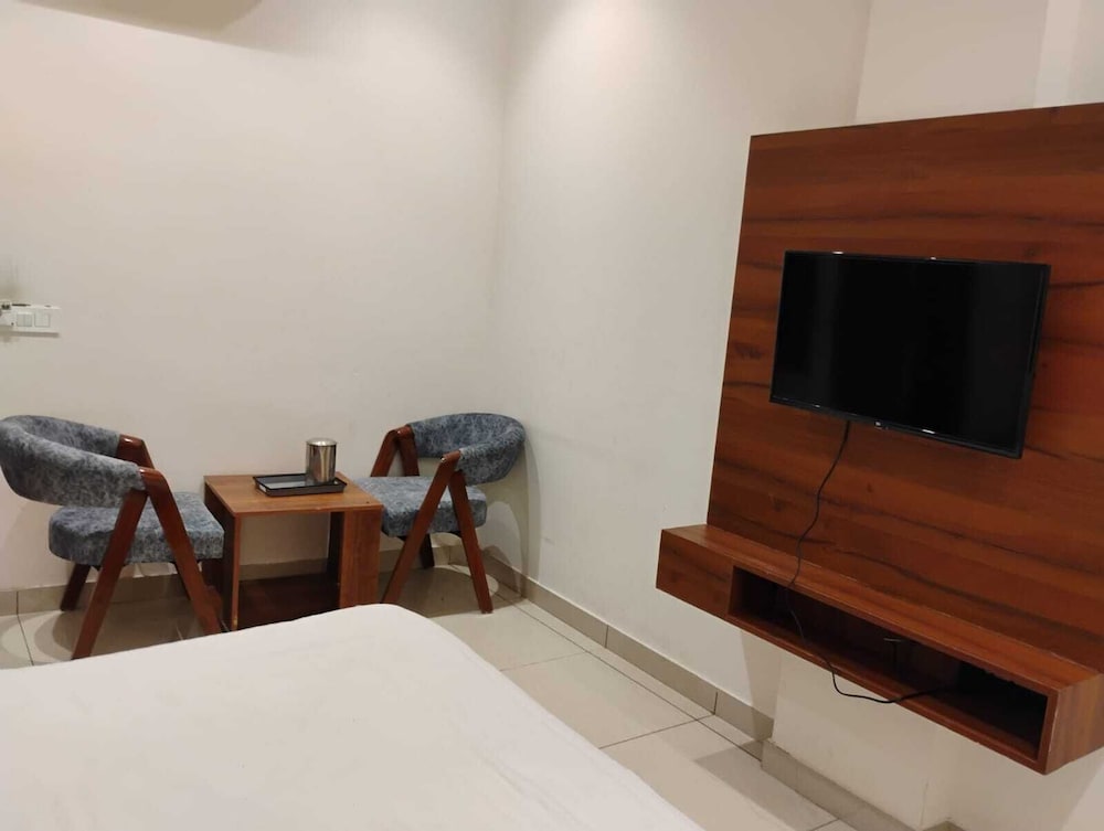 Standard Double Room - Photo 6