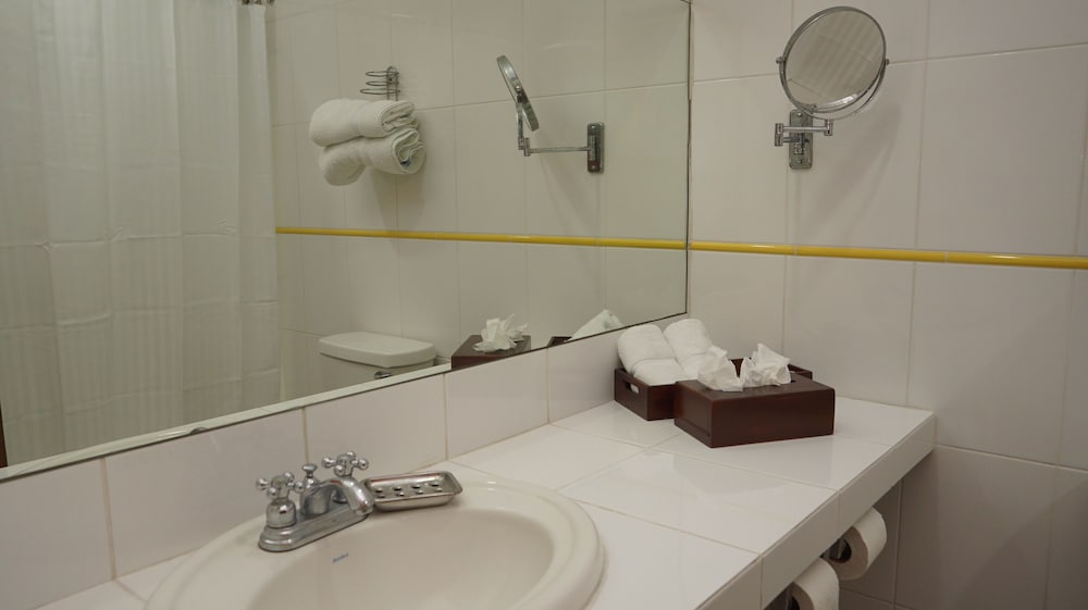Standard Triple Room photo 3