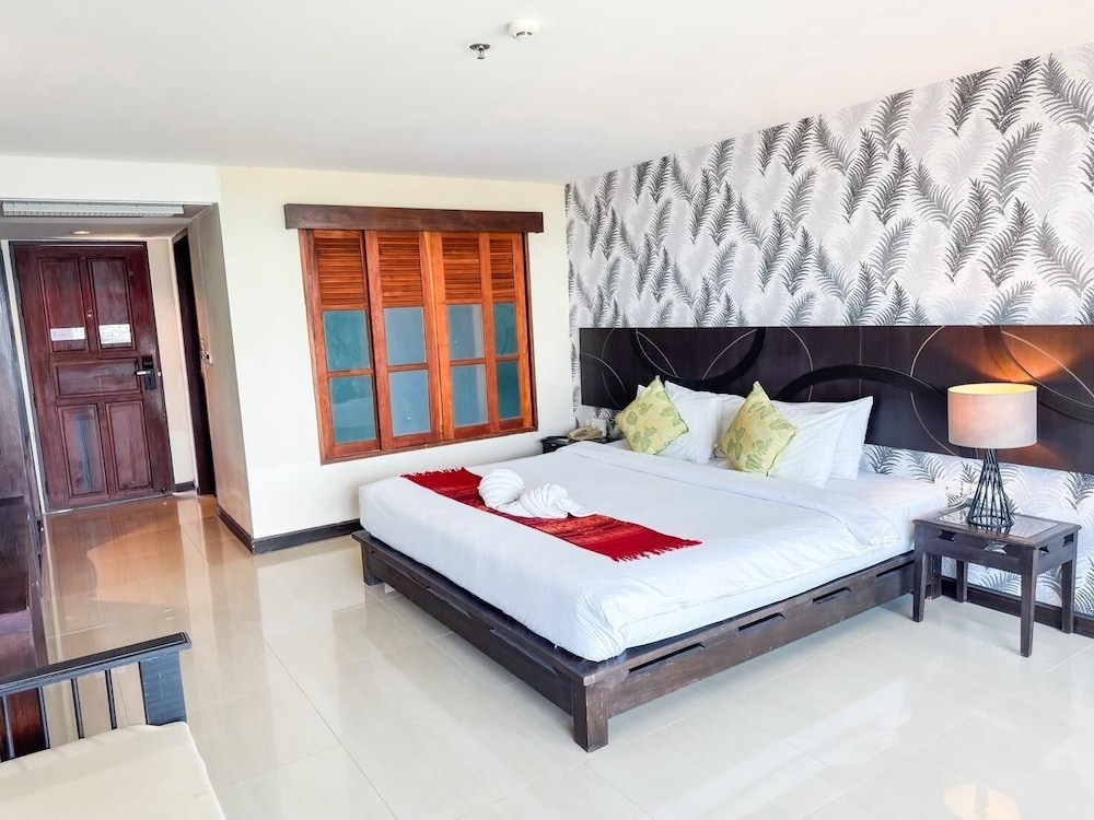 Deluxe Room, 1 King Bed