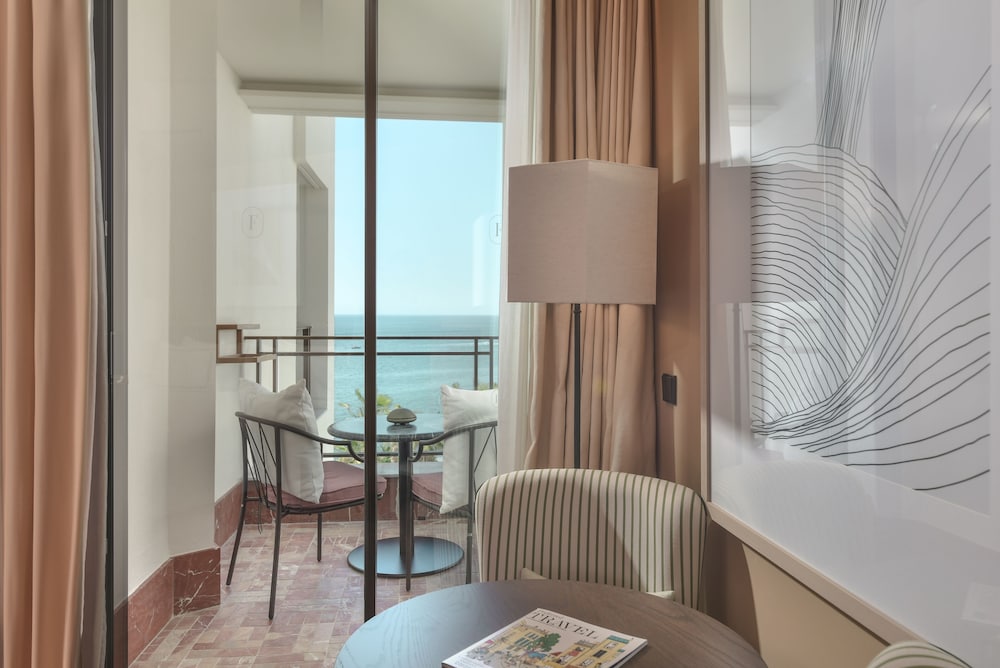 Double Room, Partial Sea View (Selected)
