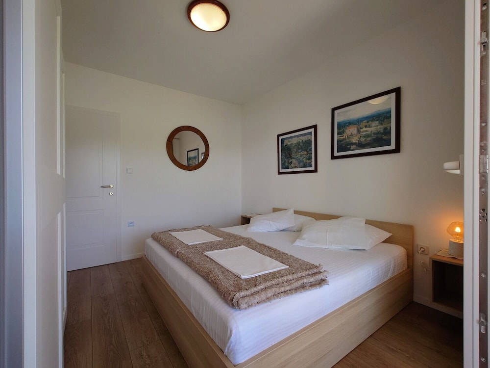 Apartment (Anka - 10 m from sea - A1(4))