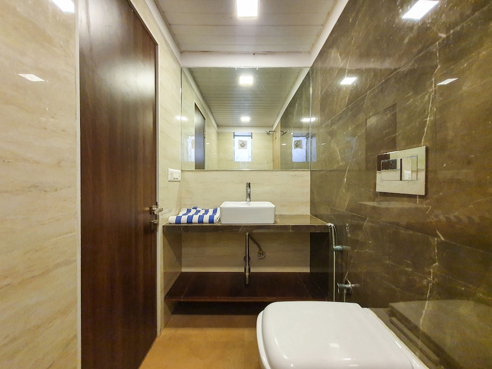 Deluxe Room - Photo 2