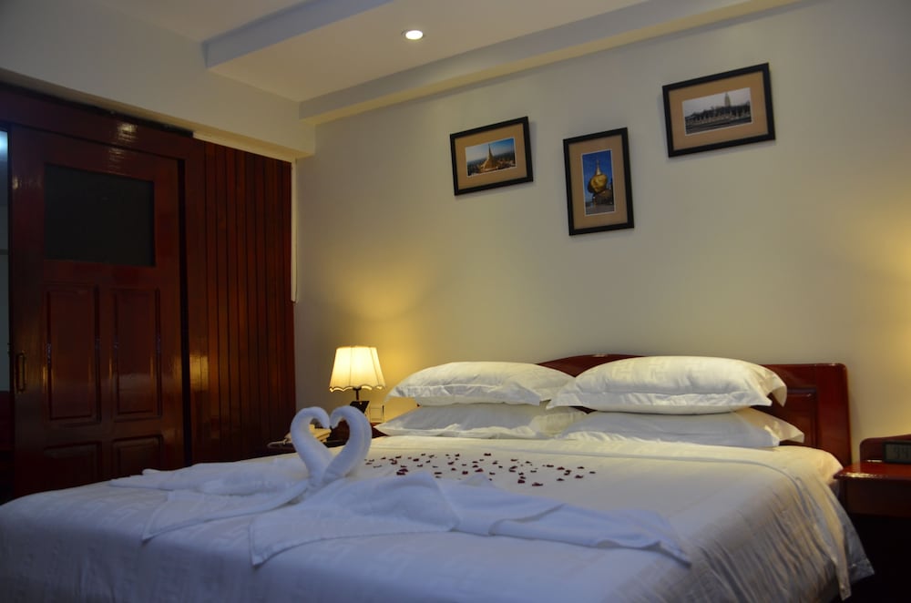 Standard Double Room, No Windows photo 1