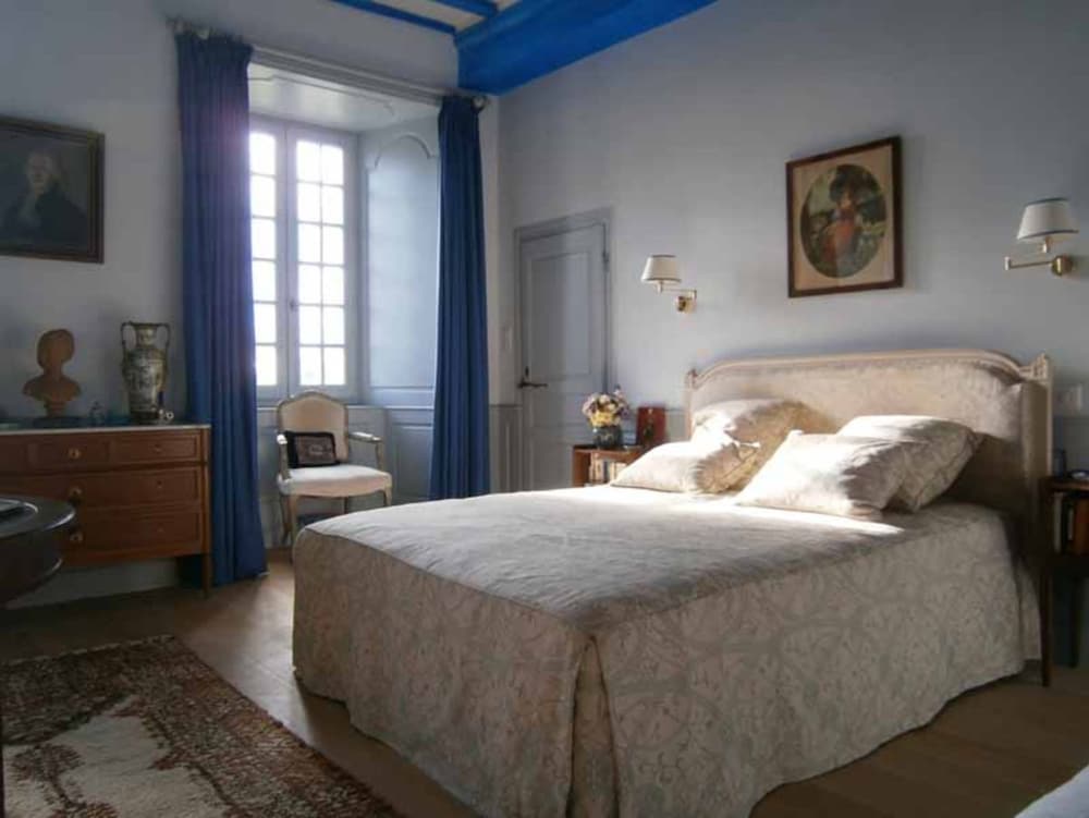 Double or Twin Room (Bleue) photo 3