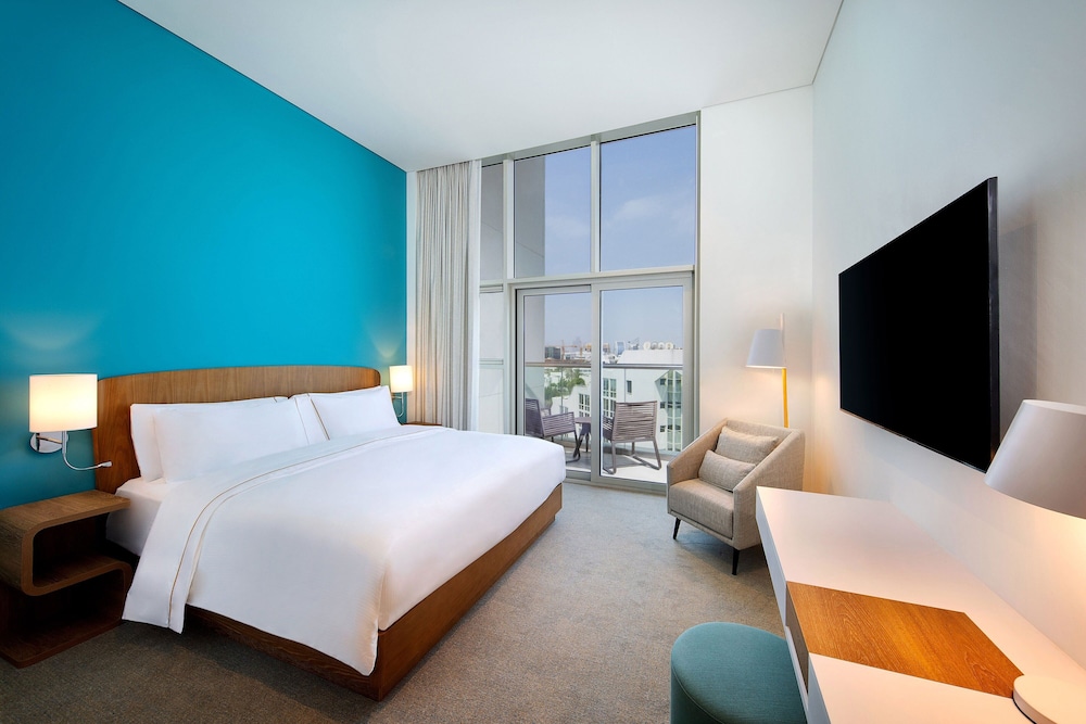 Suite, 1 Bedroom, Balcony photo 2