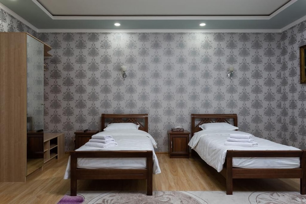 Economy Double Or Twin Room, Shared Bathroom (5)