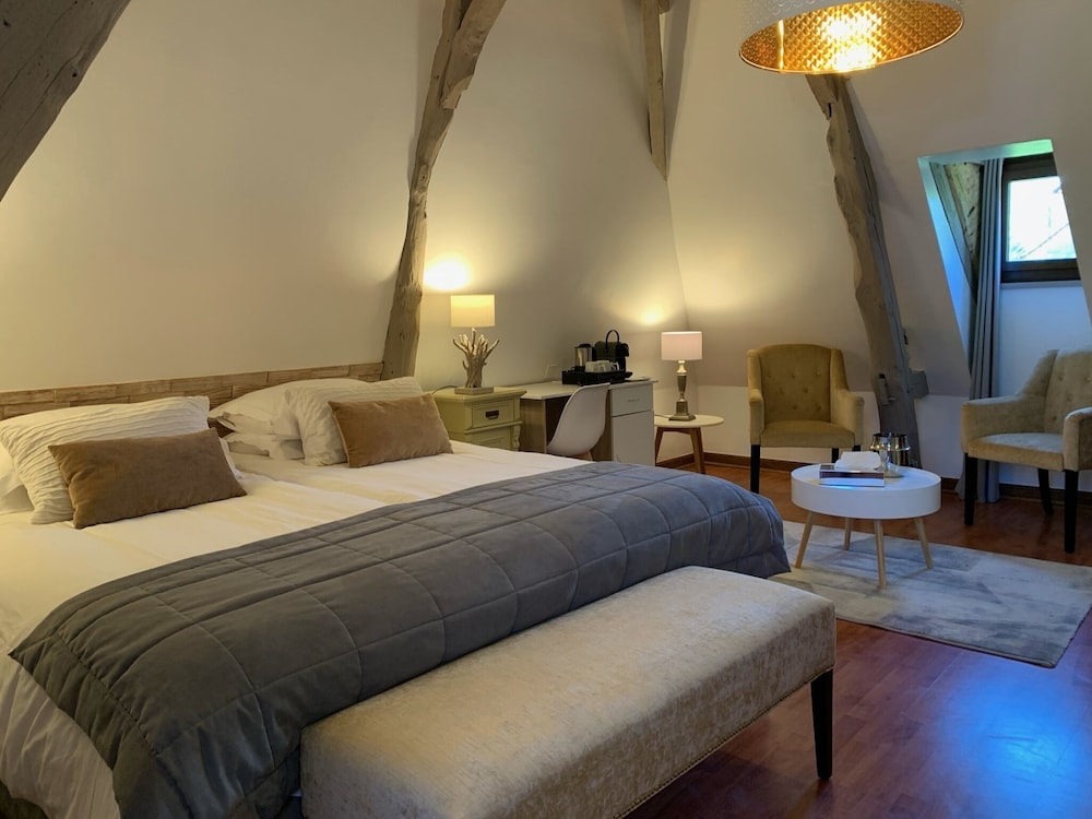Deluxe Twin Room (Eugene Le Roy)