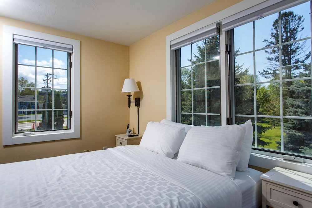 Basic Apartment, 2 bedrooms (Non Pet) photo 2