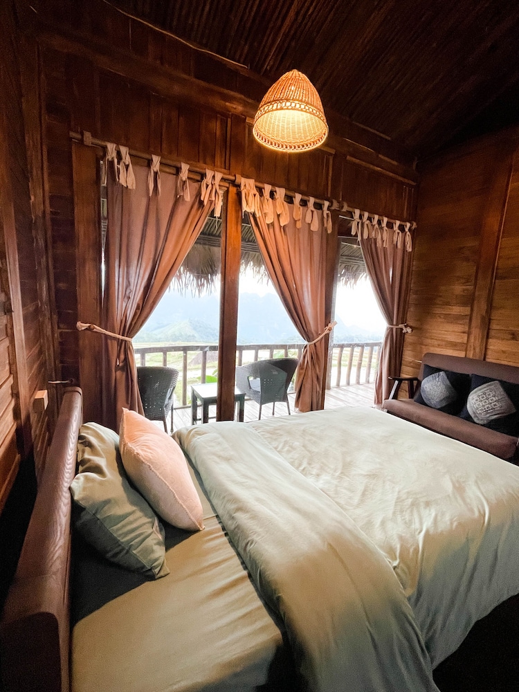 Basic Bungalow, Balcony, Valley View photo 3