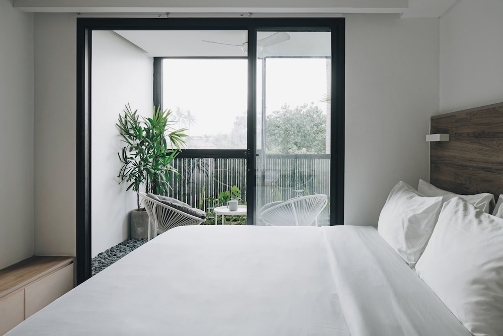 Superior Room, 1 Queen Bed - Photo 1