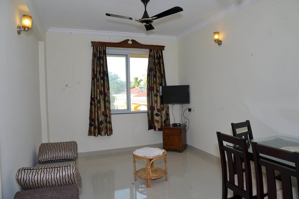 Deluxe Apartment photo 2