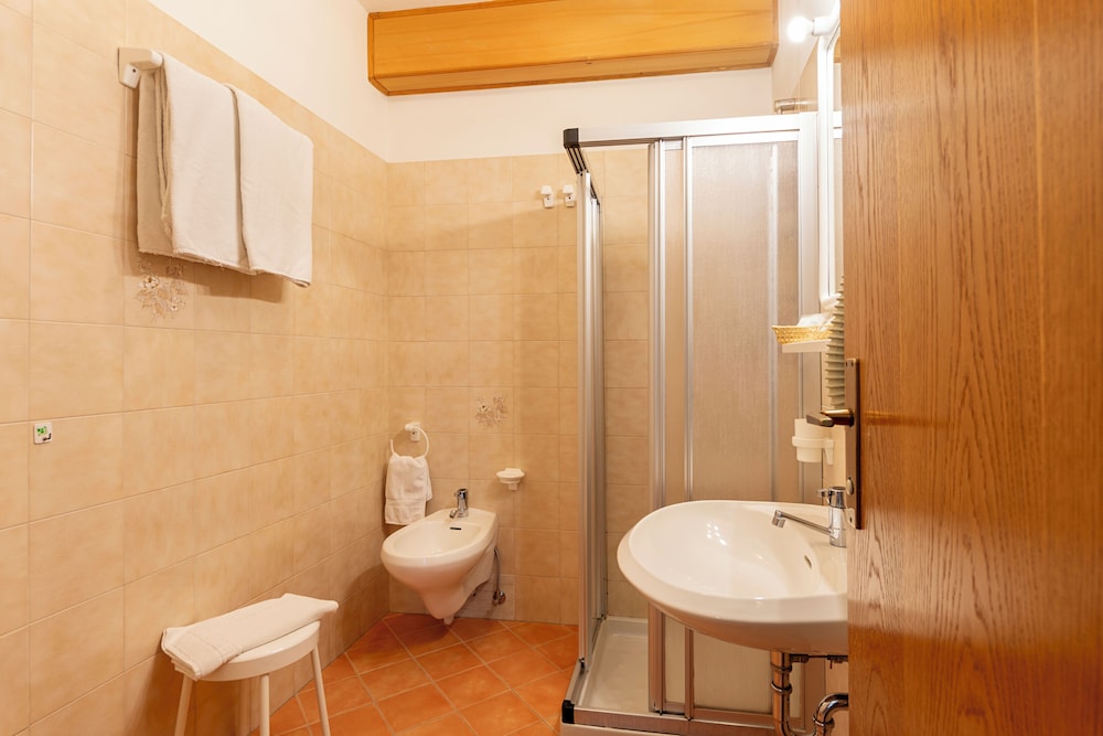 Alpine Double Room photo 3