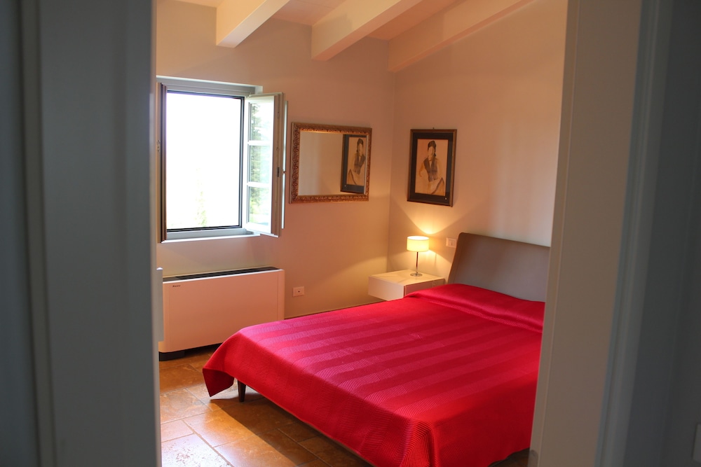 Junior Apartment, 2 Bedrooms, Hill View (Brunelleschi)
