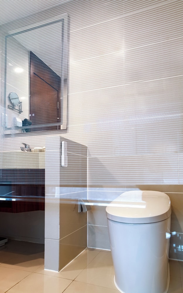Standard King room-River View,High Floor