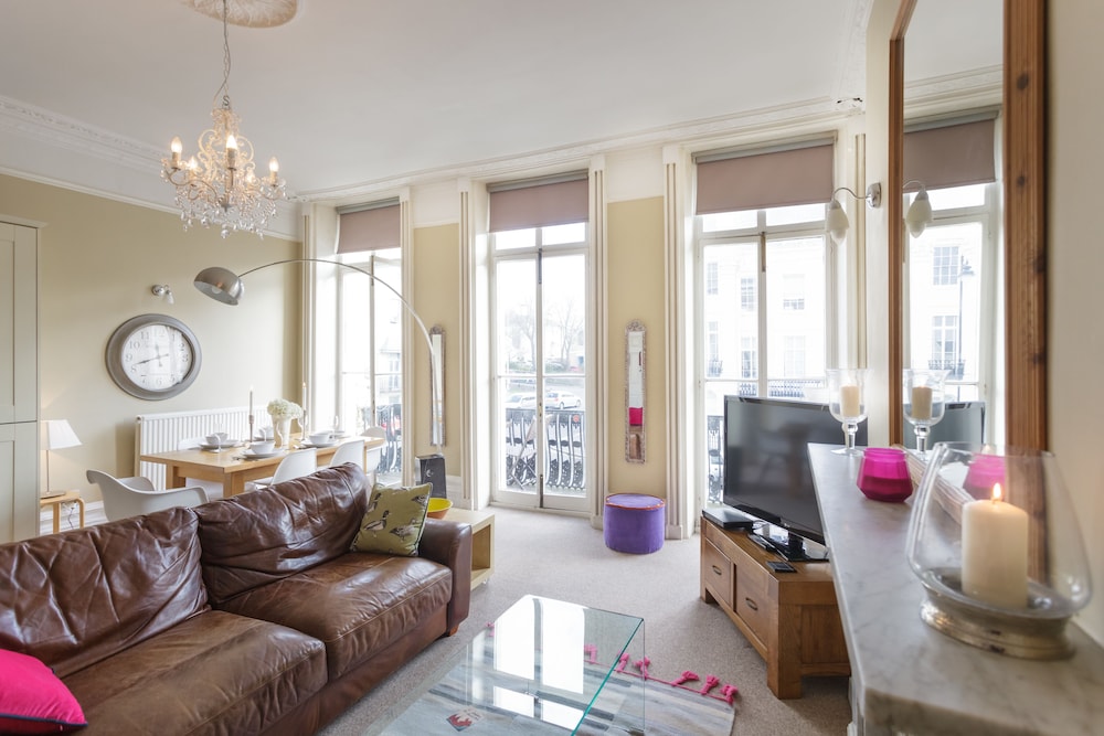 Luxury Apartment, 2 Bedrooms, Sea View photo 3