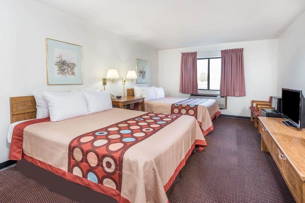 Standard Room, 2 Queen Beds photo 2