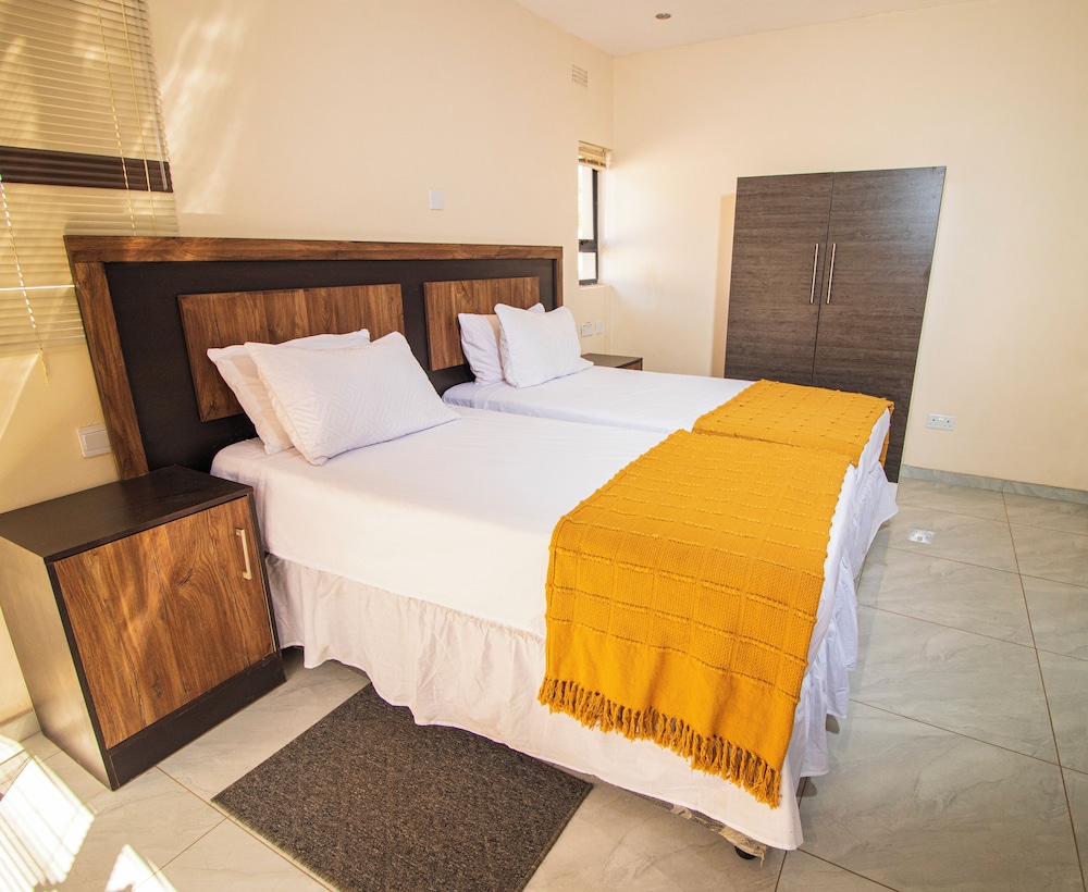 Standard Twin Room photo 1
