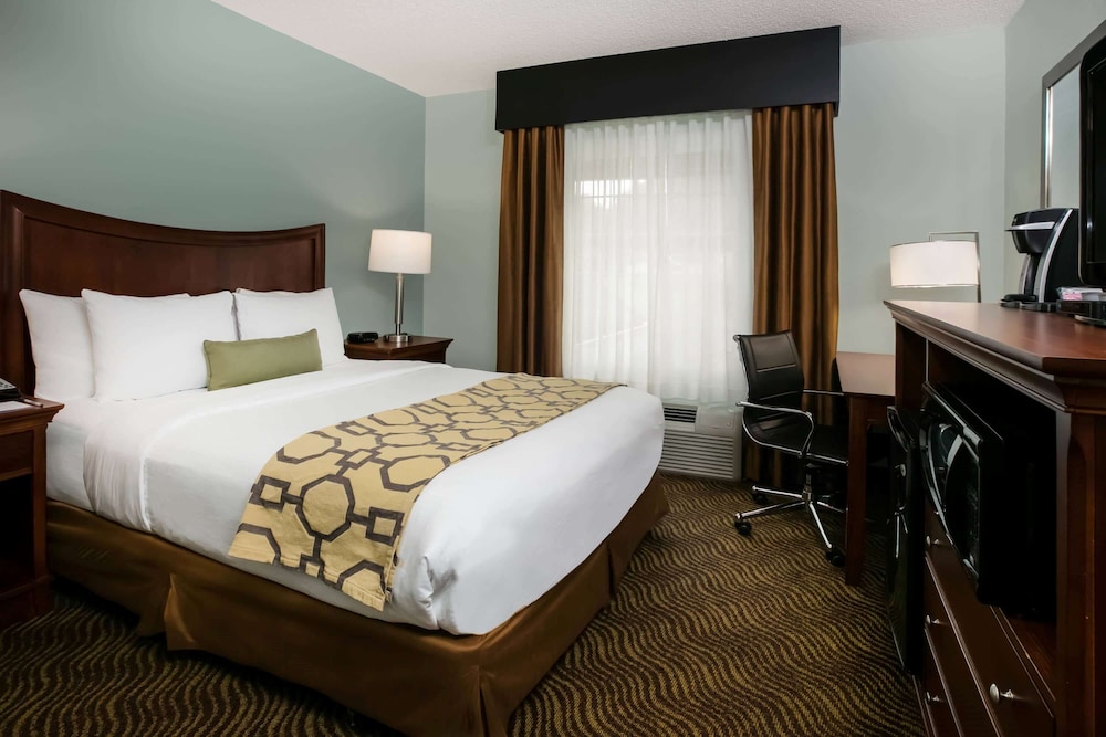 Room, 1 Queen Bed, Accessible, Non Smoking - Photo 1