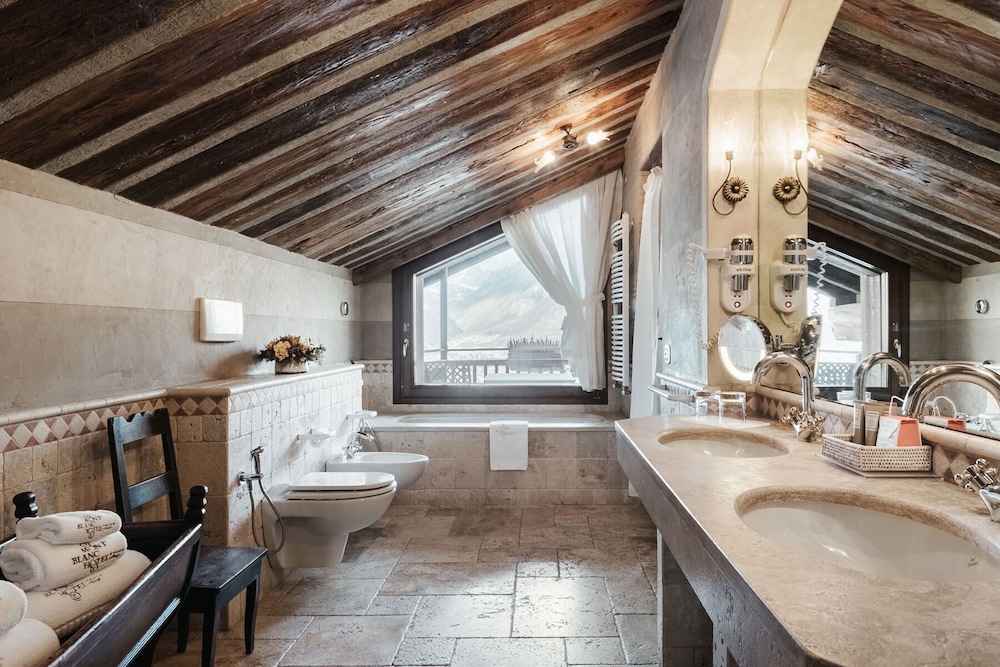 Executive Suite, Mountain View - Photo 4