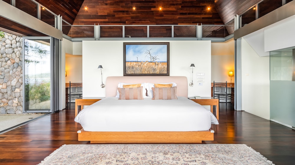 Luxury Villa photo 2