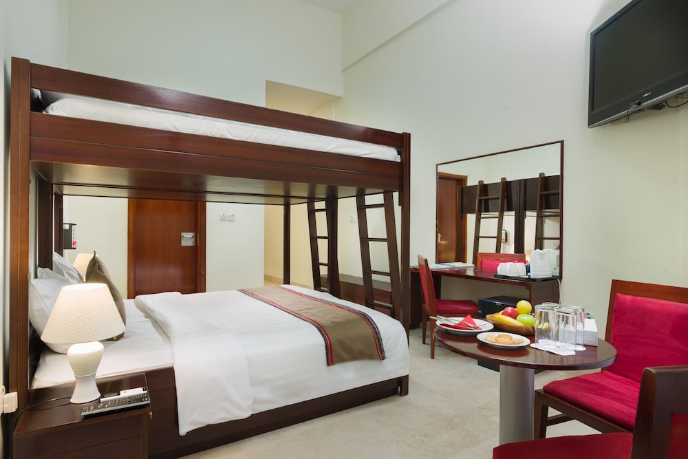 BUNKER ROOM (BUNK BEDS) photo 1