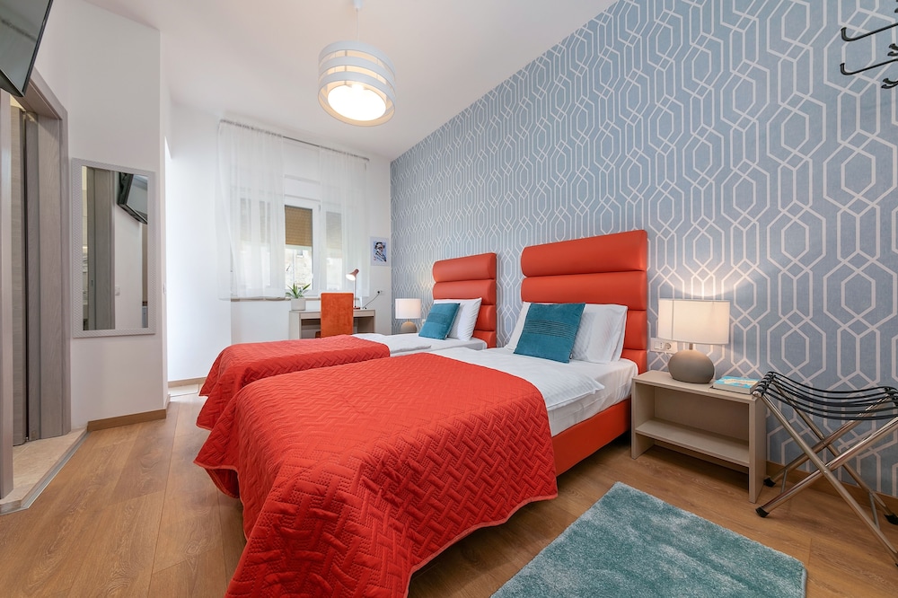 Superior Double or Twin Room, City View - Photo 26