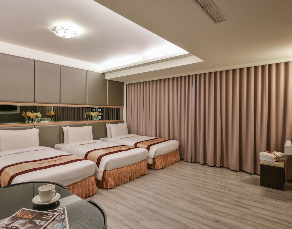 Basic Triple Room, 3 Twin Beds (room is subject to availability) photo 1