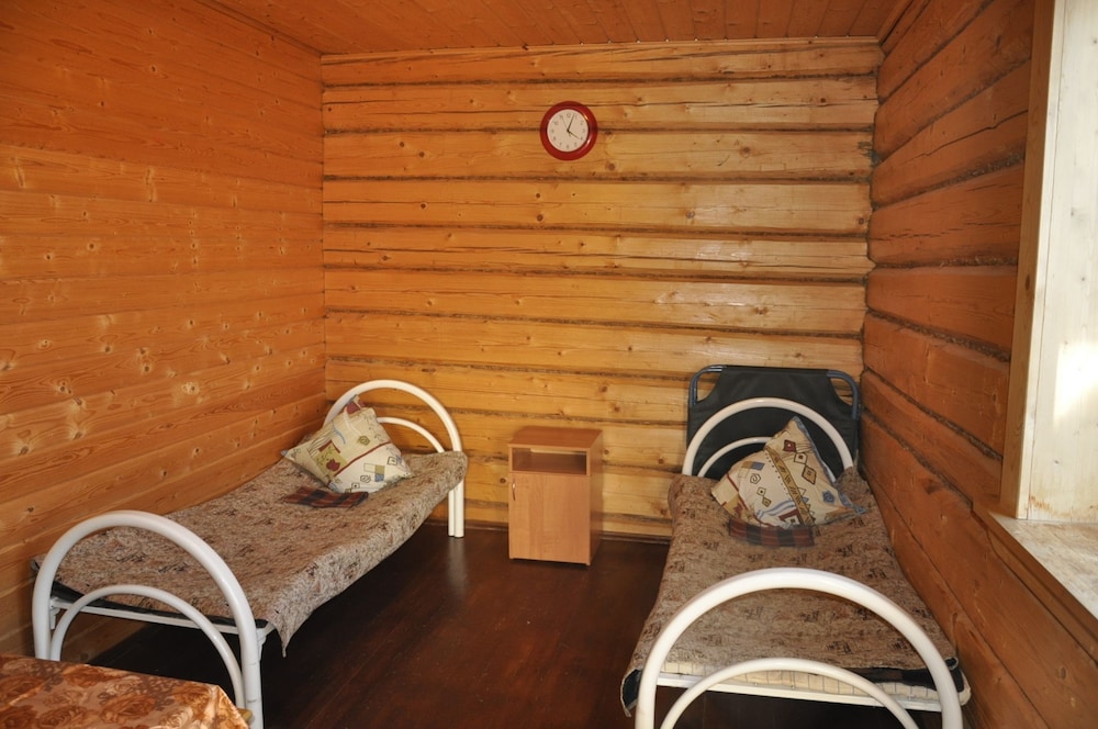 Basic Cottage, Multiple Beds, Non Smoking, Lake View photo 3