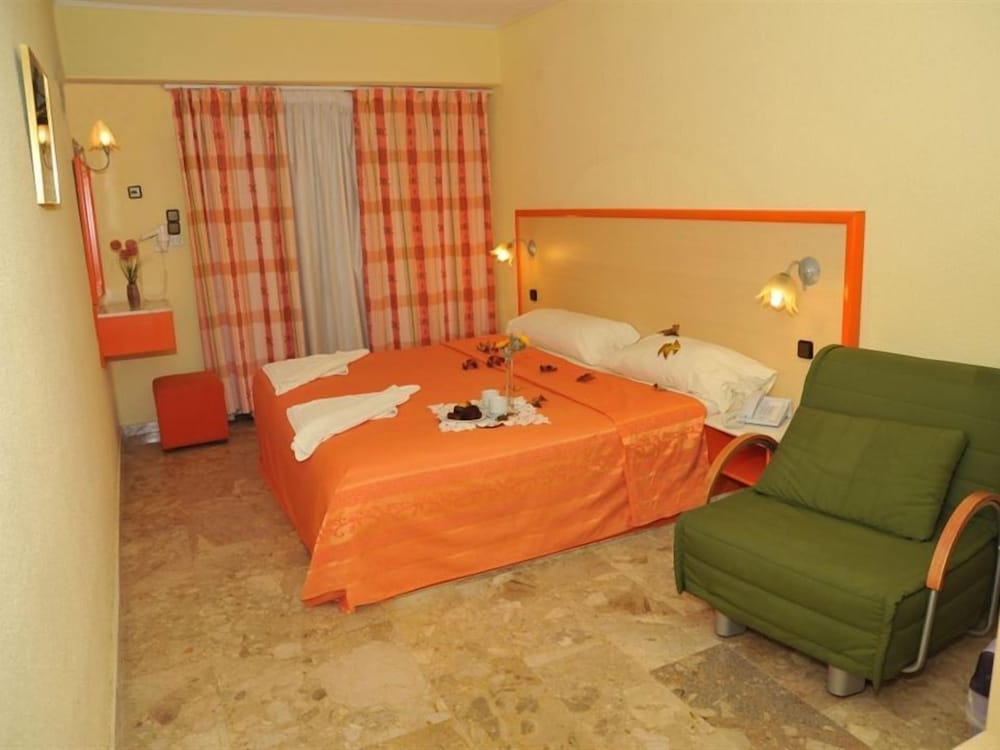 Standard Double Room photo 2