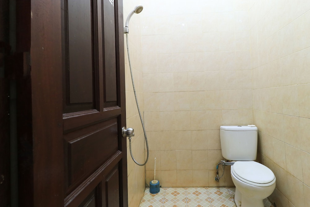 Standard Double Room - Photo 9