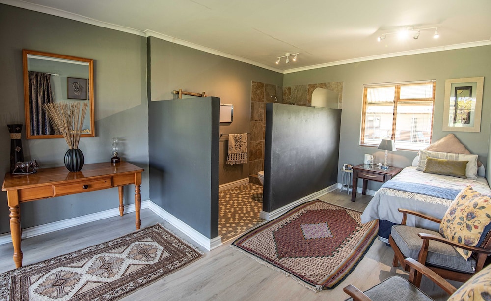 Single Room (Suites Solo (11))