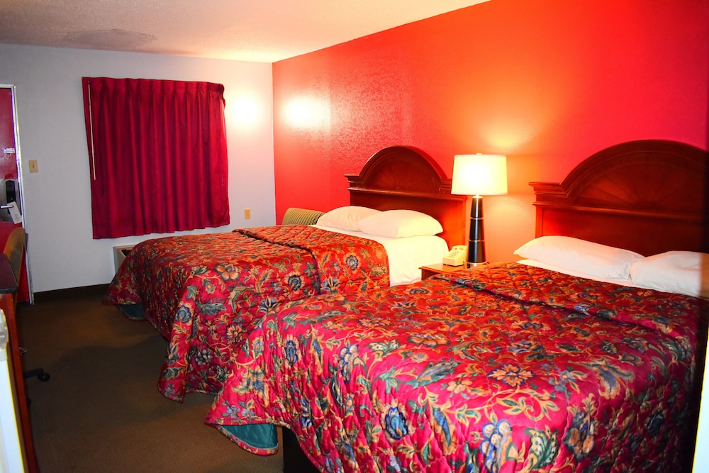 Standard Double Room, 2 Double Beds, Smoking photo 2