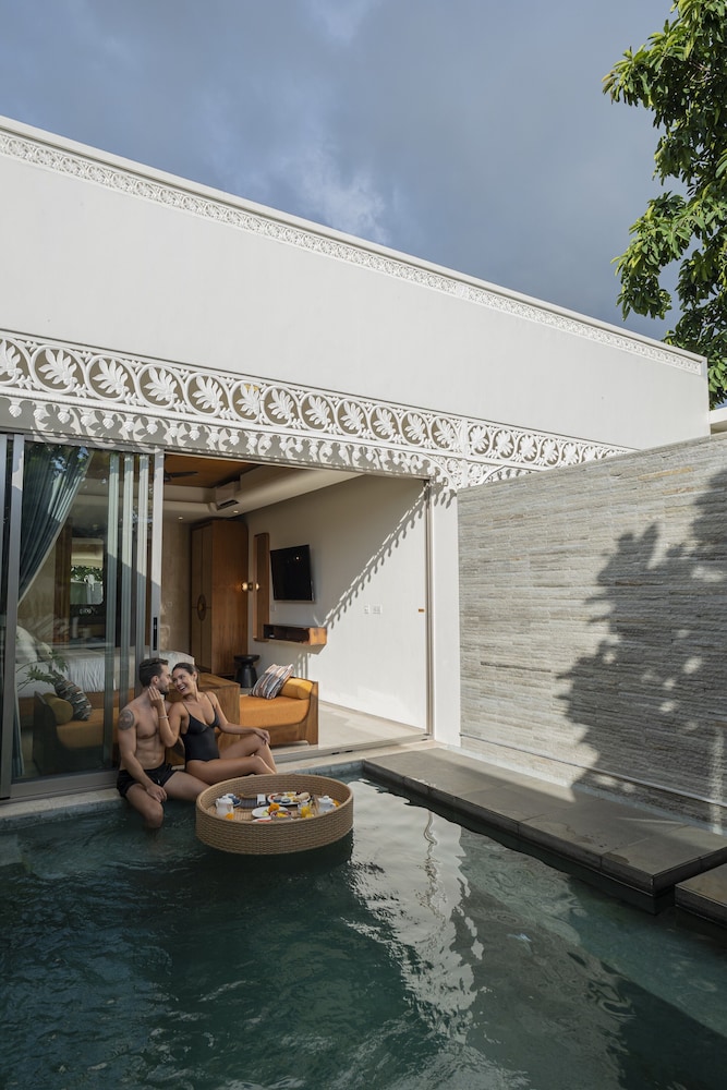 1 Bedroom Villa with Private Pool - Photo 33