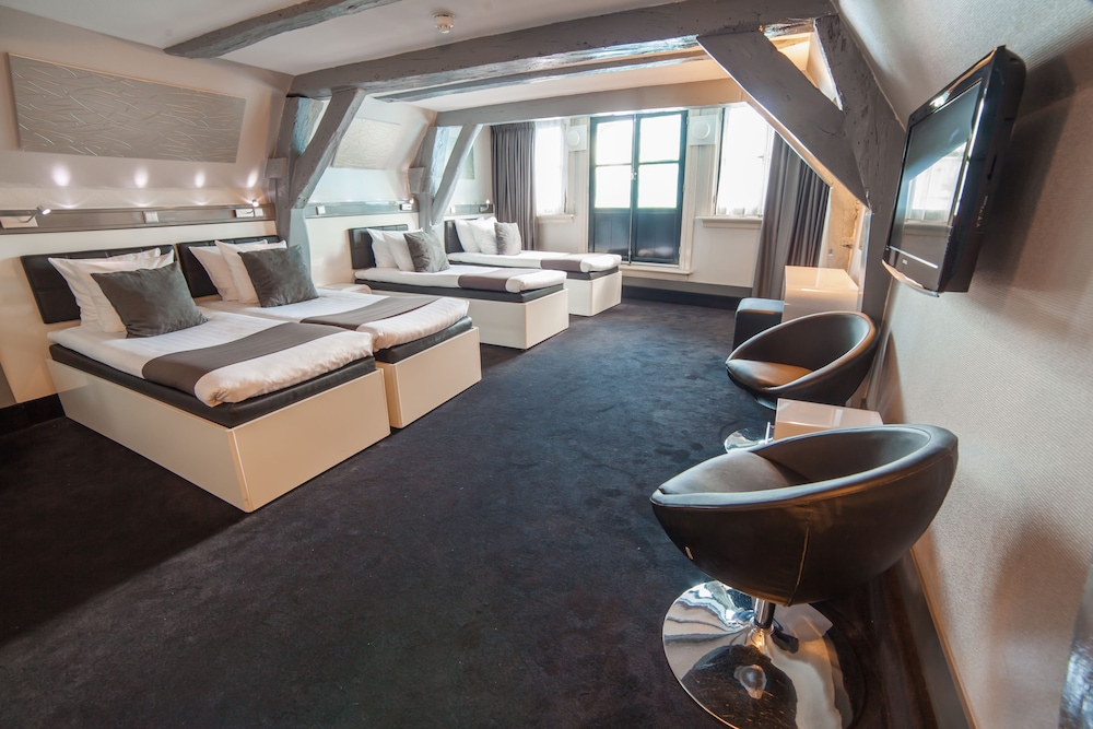Quadruple Room photo 2